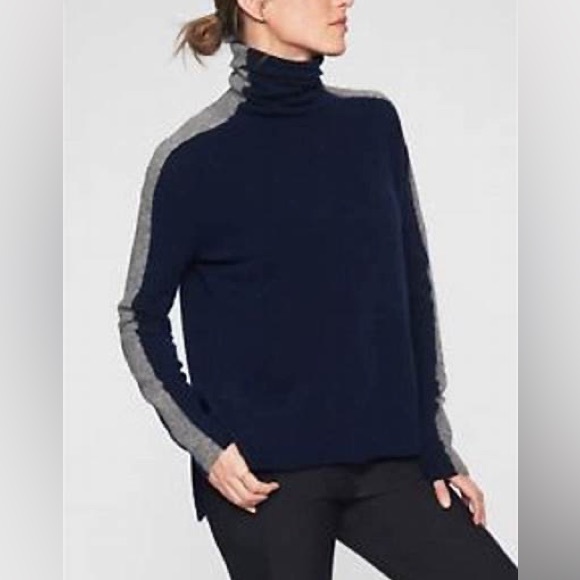 Athleta Sweaters - Athleta Blue & Gray Wool Turtleneck Sweater Size S